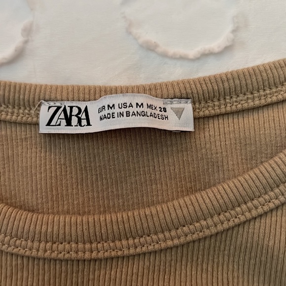 Zara Beige Cropped Tank - Picture 3 of 3